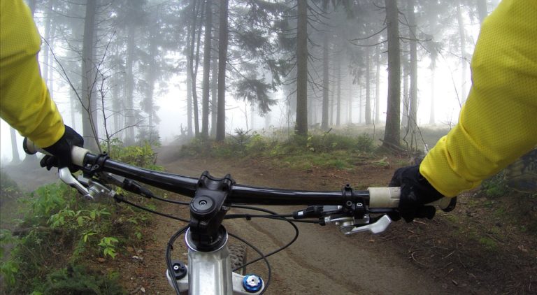 how do you raise the handlebars on a mountain bike